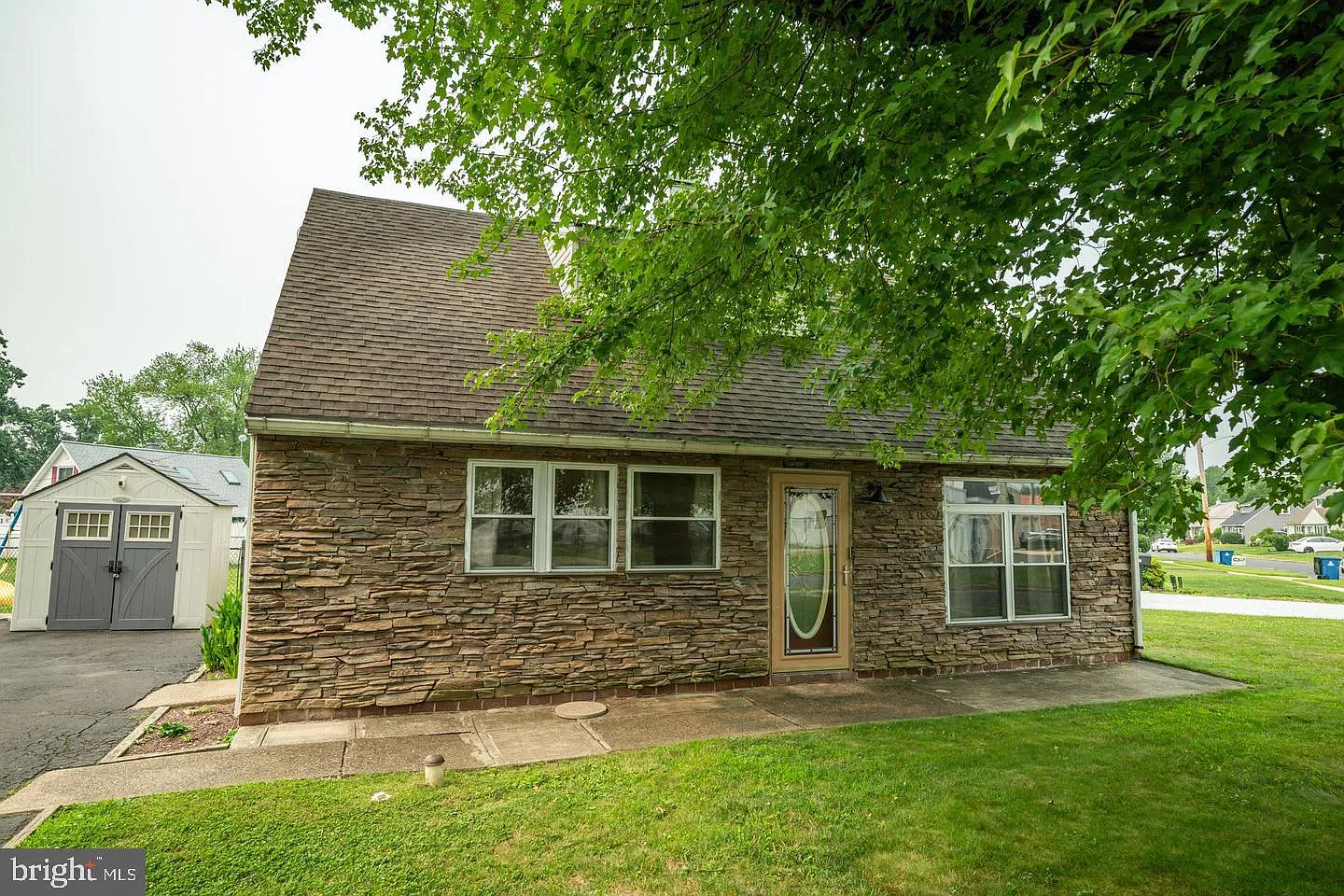 3 bed, 2.0 bath, 1248 sqft, $2,700 — Photo 2