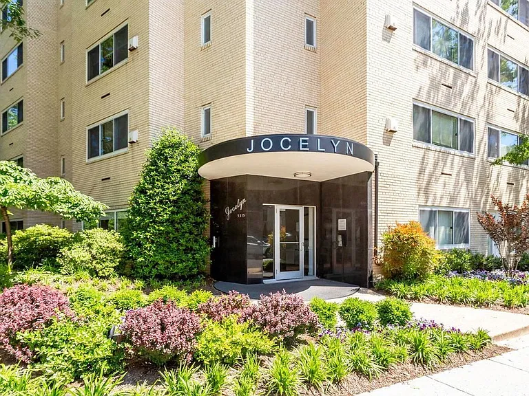 5315 Connecticut Ave NW #407 — Photo 25