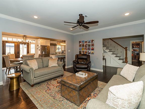 3rd image of 12755 Sequoia Ln