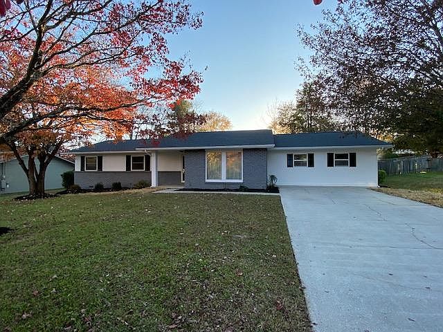 1st image of 847 Sky Blue Dr