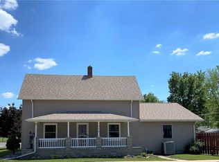 102 W 14th St, Tilton, IL 61833