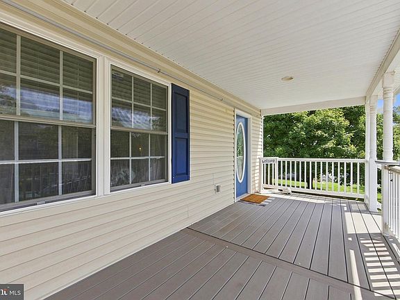 4th image of 115 Baer Oak Dr