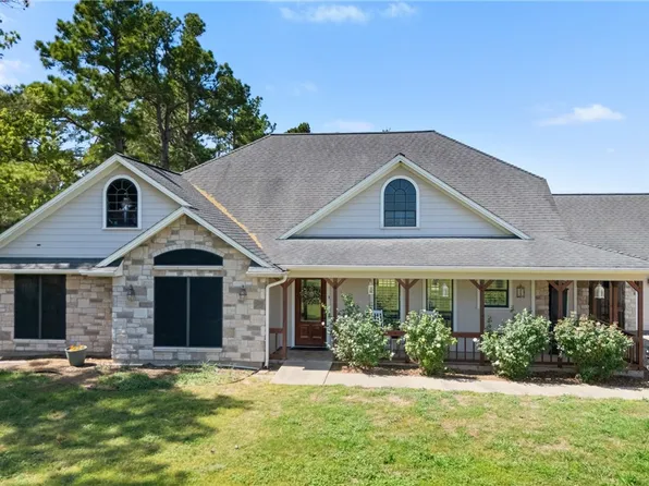 1152 McNutt Rd, Franklin, TX 77856