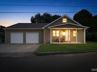 354 N 5th St, Sainte Genevieve, MO 63670