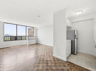 2360 Dundas St W #2816B, Toronto, ON M6P 4B2