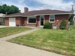 1408 Denson Ave, Sunnyside, WA