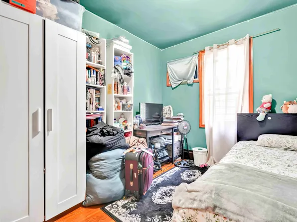 150-12 109th Avenue image 4 of 24