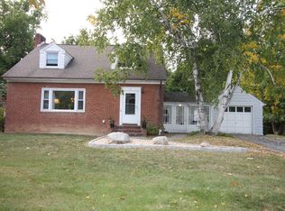 18 Beechwood Ave, Poughkeepsie, NY 12601