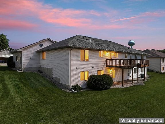 3rd image of 4528 Prairie View Pl NW