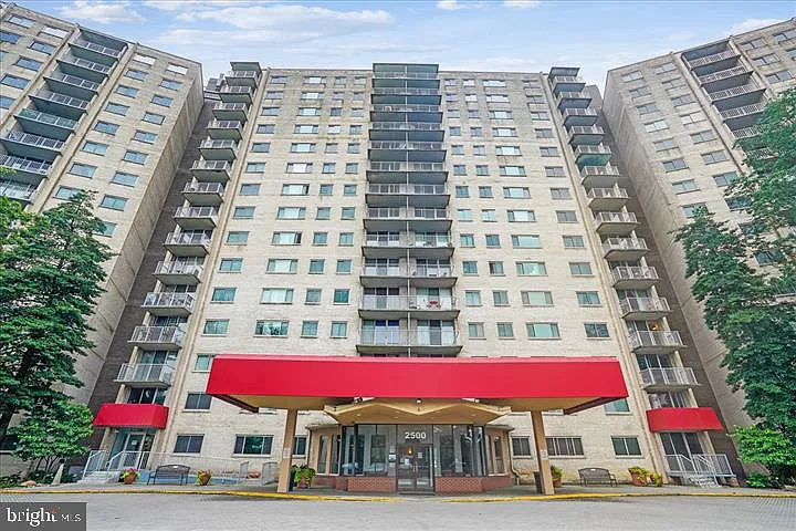 2500 N Van Dorn St APT 1226 photo 1
