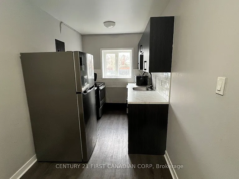 871 Adelaide St N #305 — Photo 11