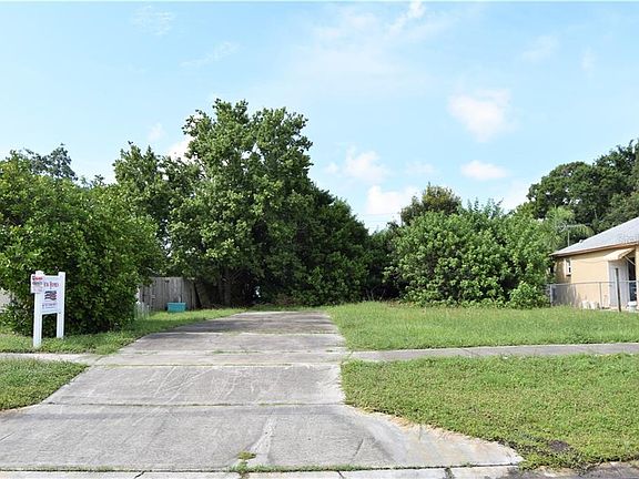 3rd image of 6128 103rd Ave N