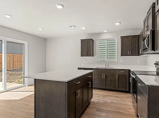 2629 Meadows Ln — Photo 10