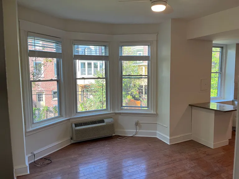 4607-09 Cedar Ave — Photo 12