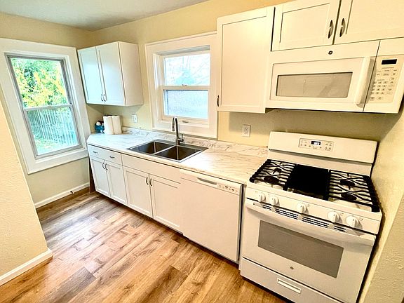 GE Gas Range