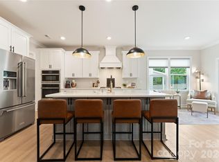 11117 Lochmere Rd, Charlotte, NC 28278