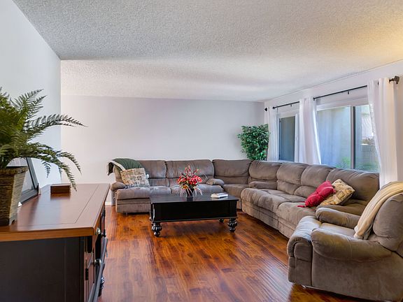 5th image of 3210 Merrill Dr APT 39