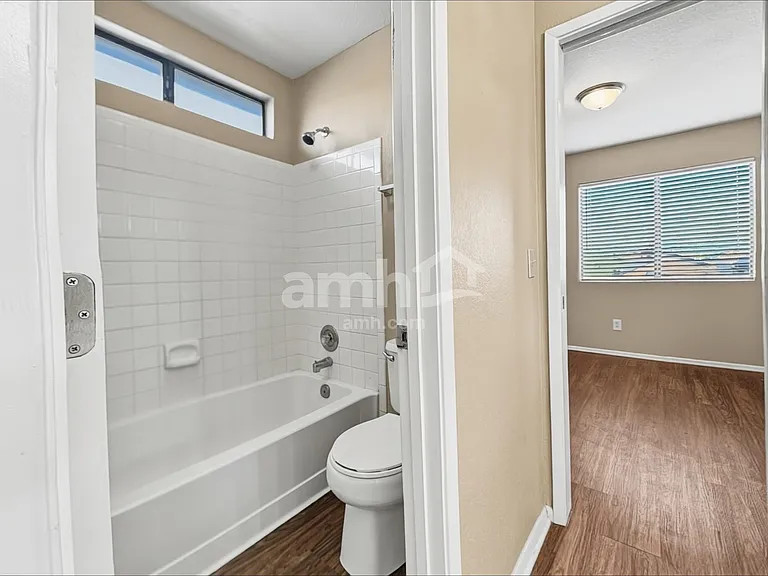 9957 E Paseo — Photo 14