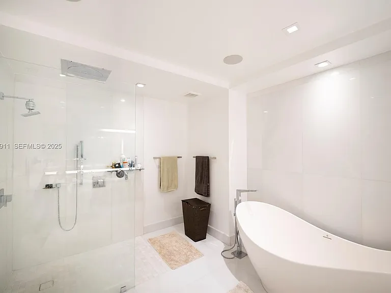 330 Sunny Isles Blvd #5-UPH03 — Photo 22