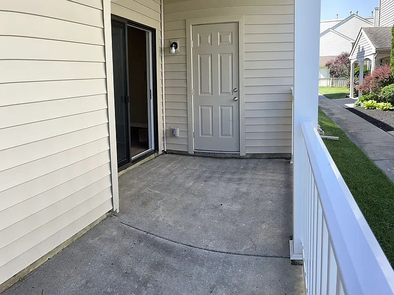 1207 Roberts Way — Photo 18