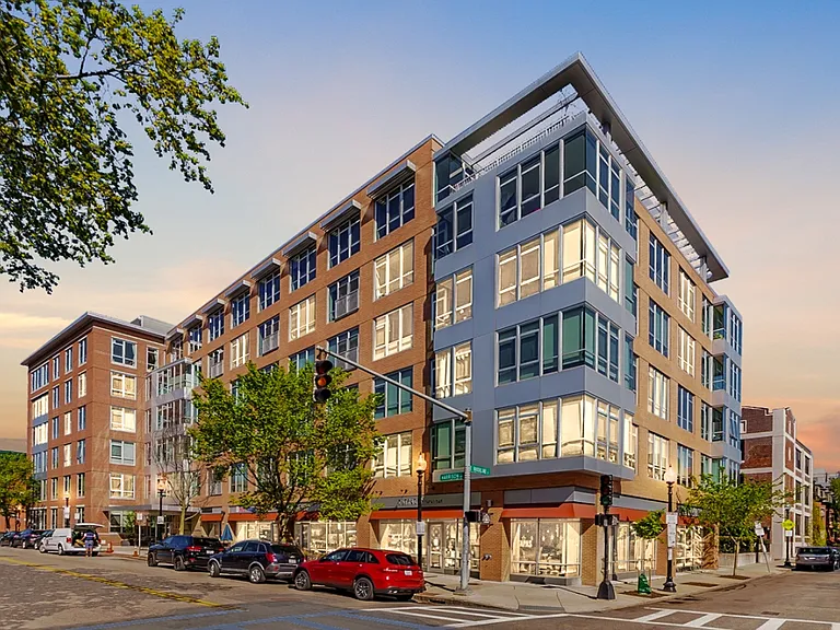 700 Harrison Ave #305 — Photo 37