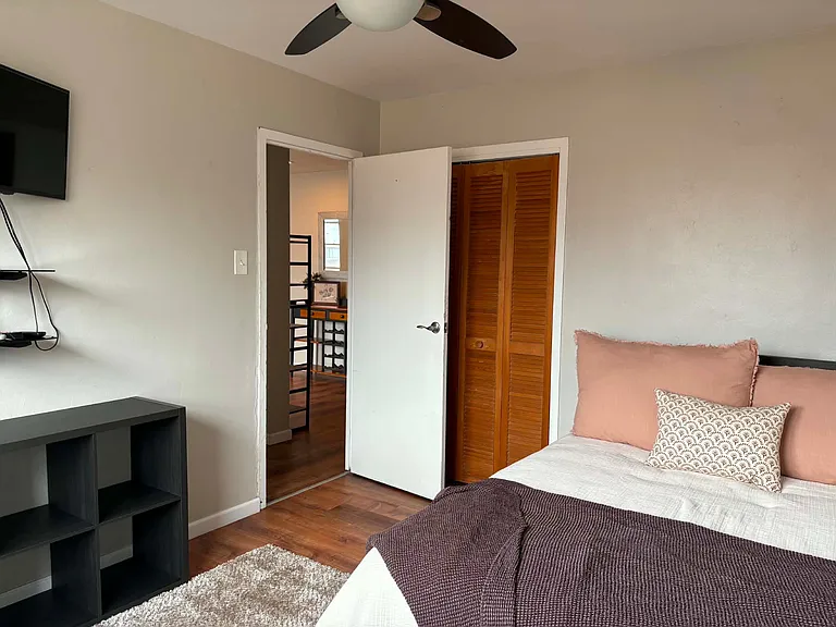 144 N Dithridge St #614 — Photo 15