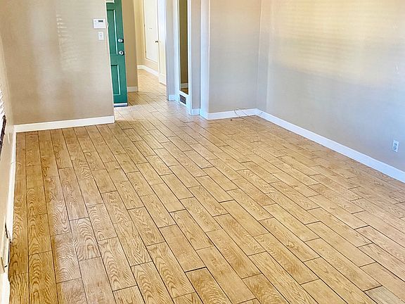 1220 Living area_02252023