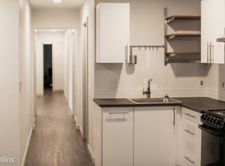 8801 Aurora Ave N 19 RM 2, Seattle, WA 98103