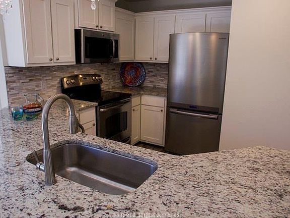 4th image of 9 Ashton Cove Dr