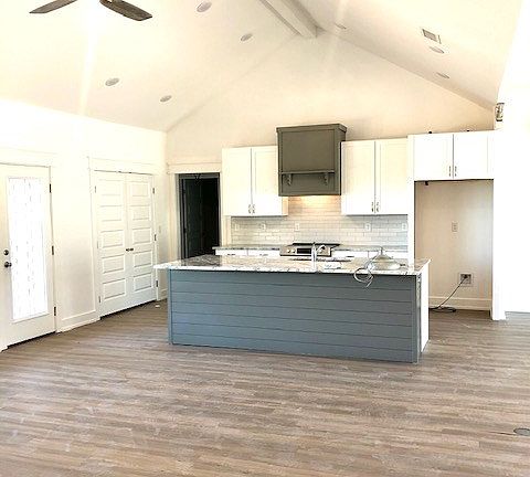 3rd image of 16969 Amanda Dr