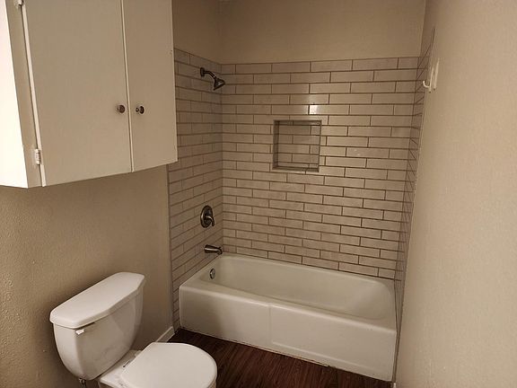 5th image of 2305 Mission Hill Dr APT 102
