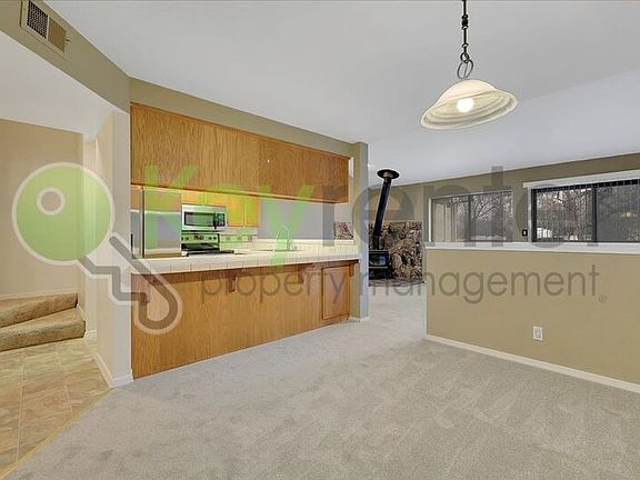 5th image of 7733 Lauppe Ln APT 20