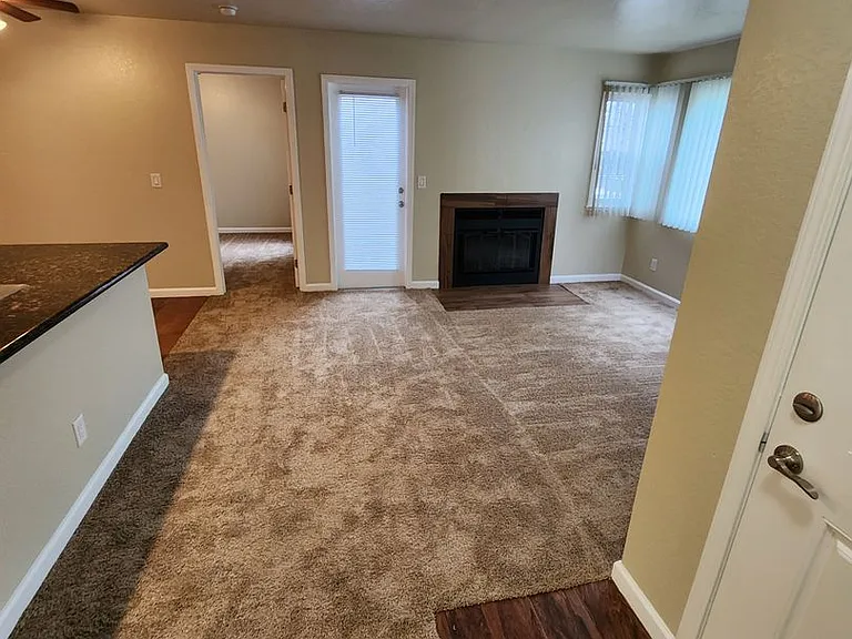 Carmel Woods Apartments — Photo 42