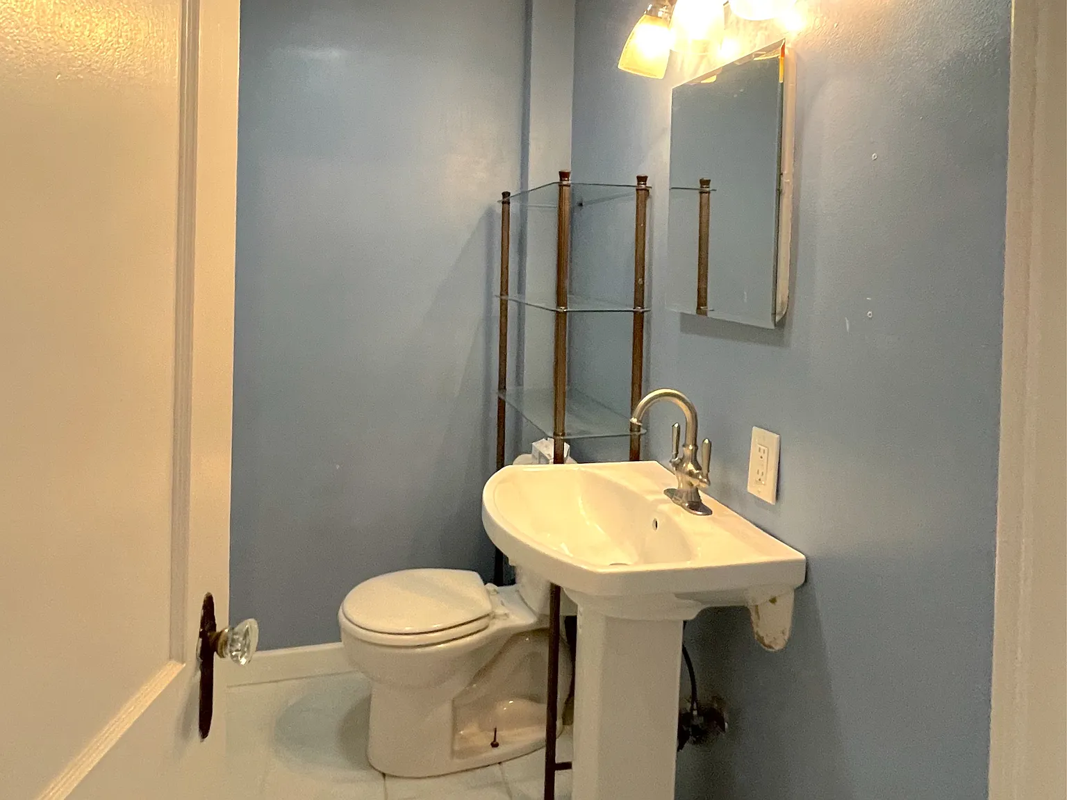 2 bed, 925 sqft, $1,100 — Photo 4