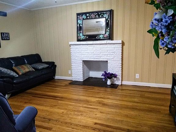 2nd image of 414 W Young High Pike