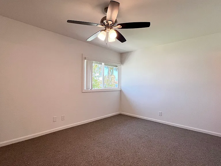 1350 N Cambridge St #14 — Photo 18