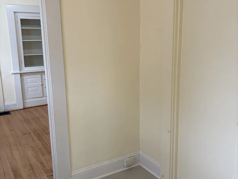 2311 SE Hawthorne Blvd — Photo 11