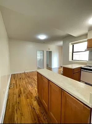 4th image of 5313 6th Ave #A1