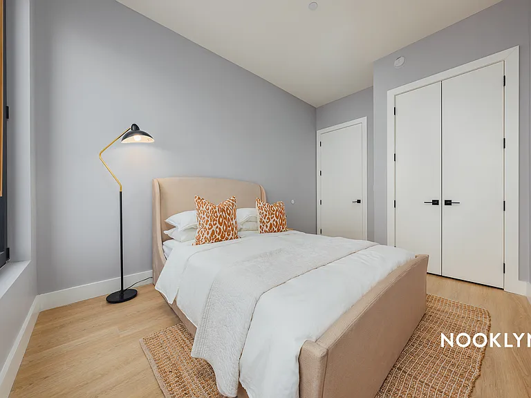 26-25 4th St #718 — Photo 6