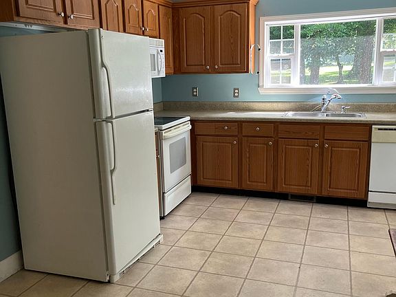 2nd image of 311 Brookside Camp Rd