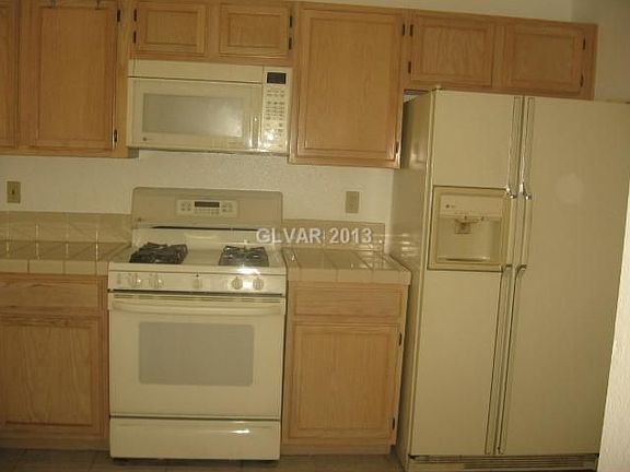 4th image of 8660 Buttercreek Way