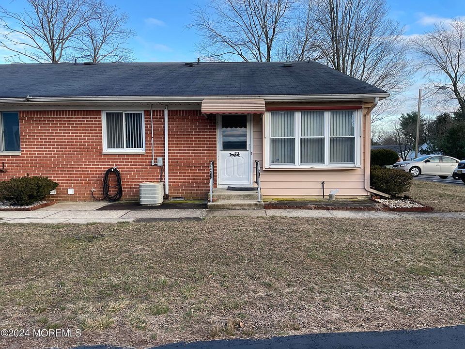 1st image of 27 Salem Drive #A