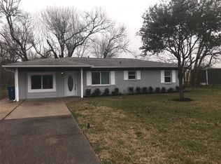 3629 Prairie Dr, Dickinson, TX 77539