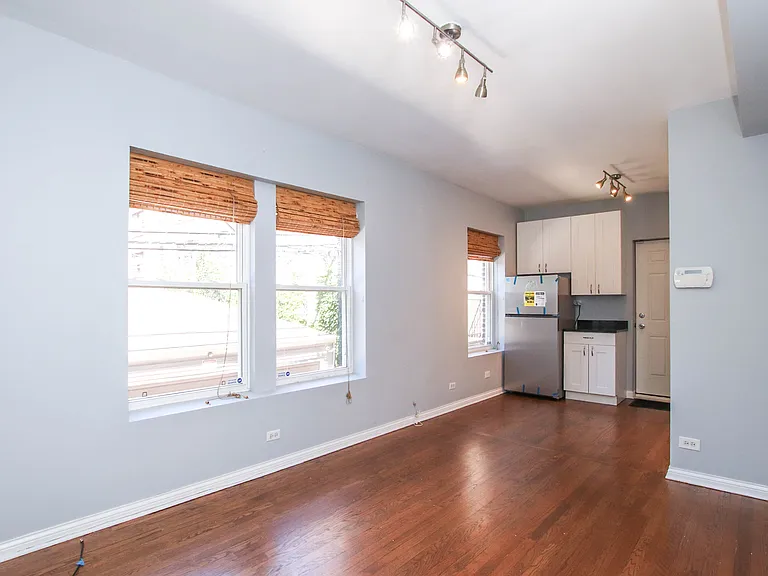 1626 W Farwell Ave #1F — Photo 5