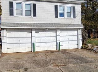 151 E Chestnut St FLOOR 2, Hellertown, PA 18055