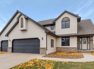 187 Riverdale Dr N, Potter, WI 54160