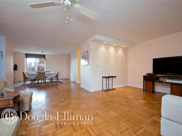 455 Fdr Drive image 1 of 5