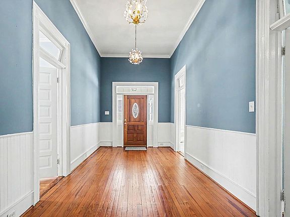 5th image of 103 E Bailey Ave