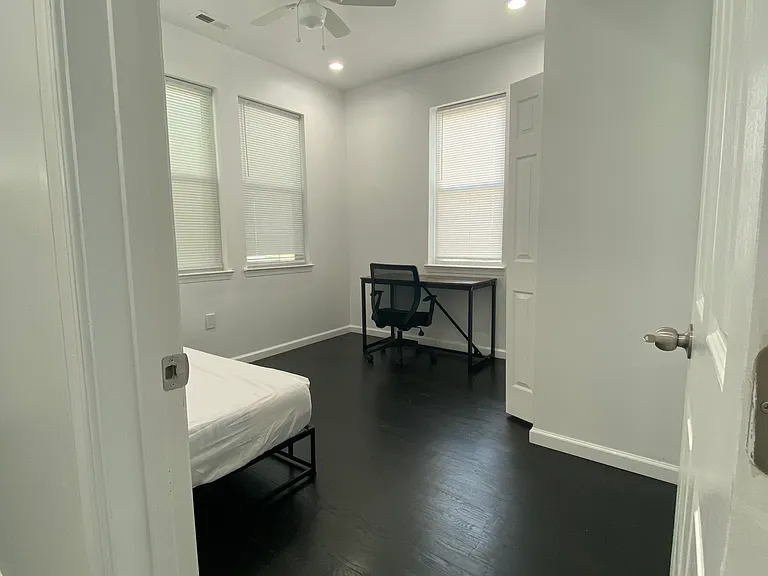 4709 Greenbelt Rd — Photo 1