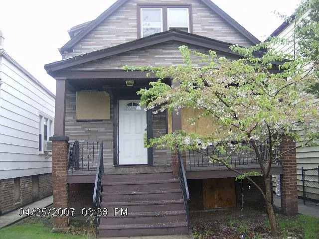 12109 S Wallace St photo 1